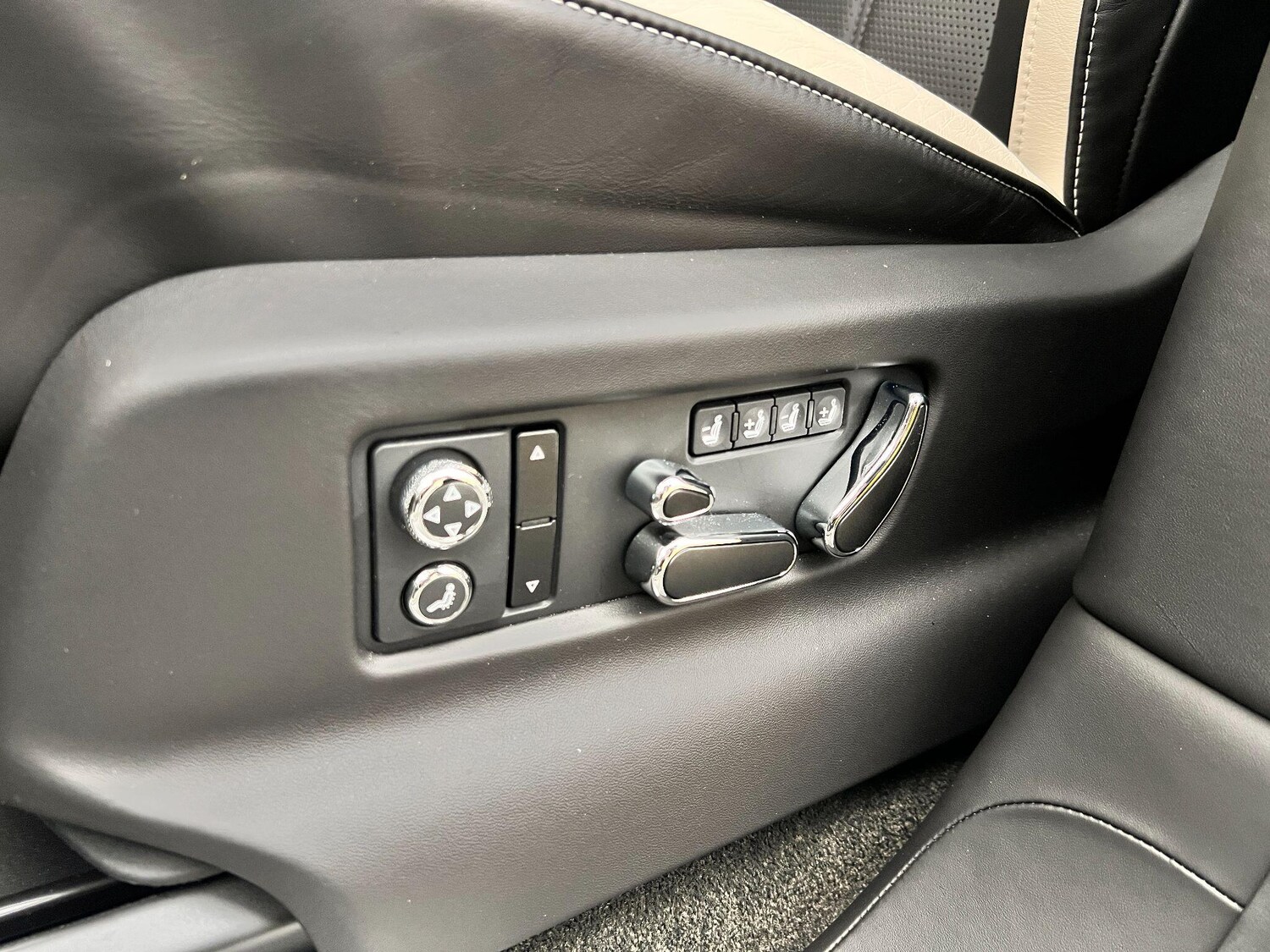 Used Bentley Bentayga for sale - 77646220: Photo 77