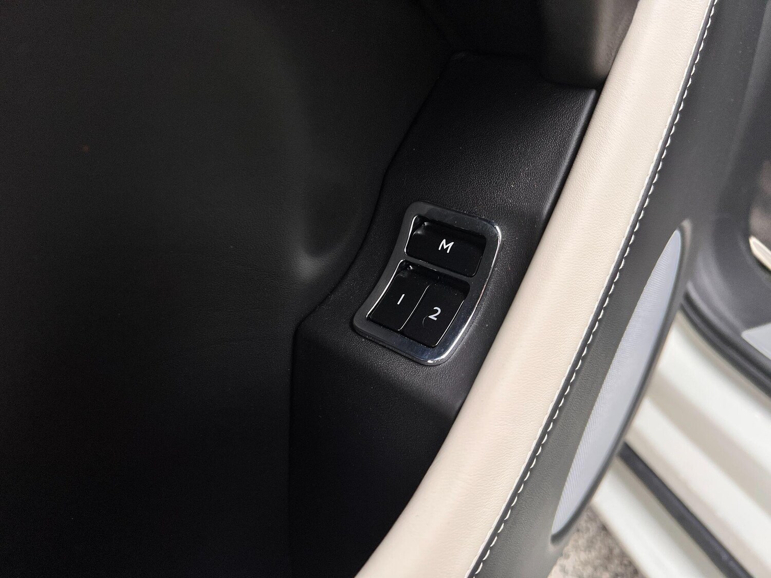 Used Bentley Bentayga for sale - 77646220: Photo 80