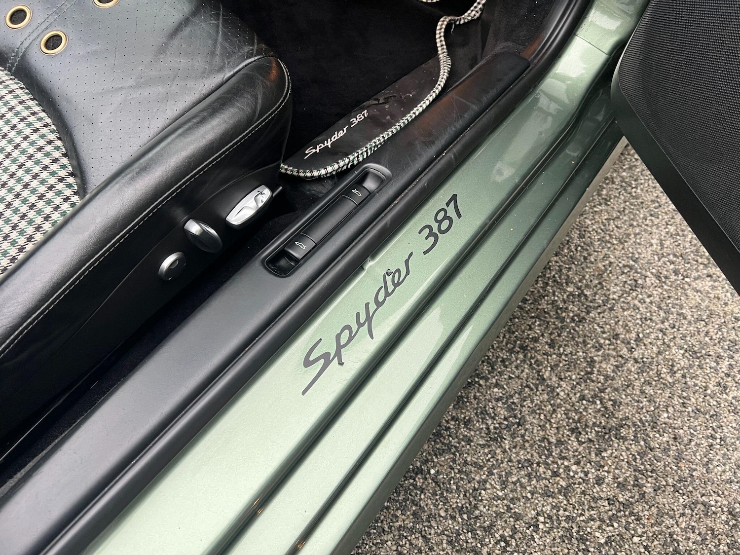 Used Porsche Boxster 2005 for sale - 77074456: Photo 37