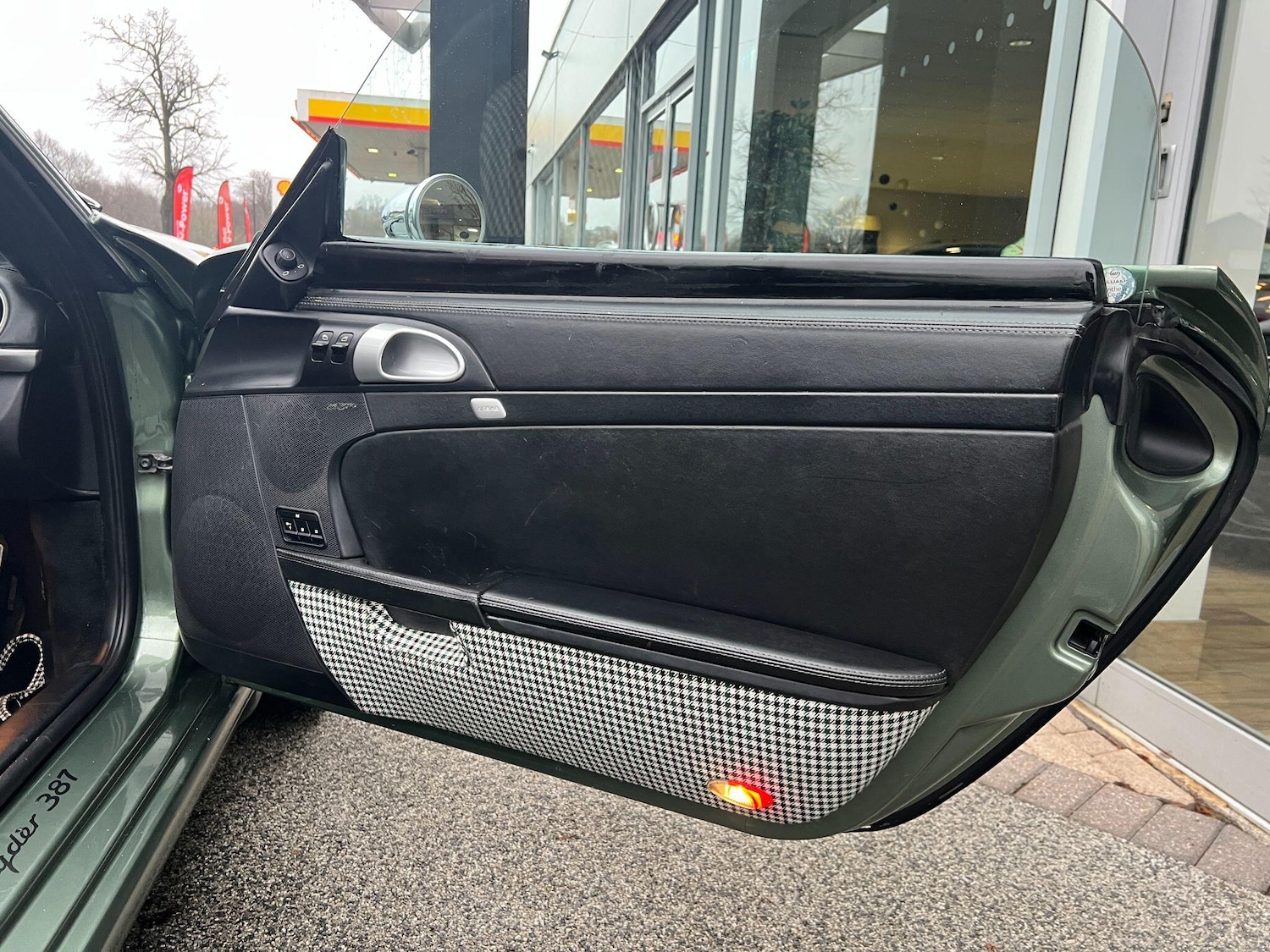 Used Porsche Boxster 2005 for sale - 77074456: Photo 40