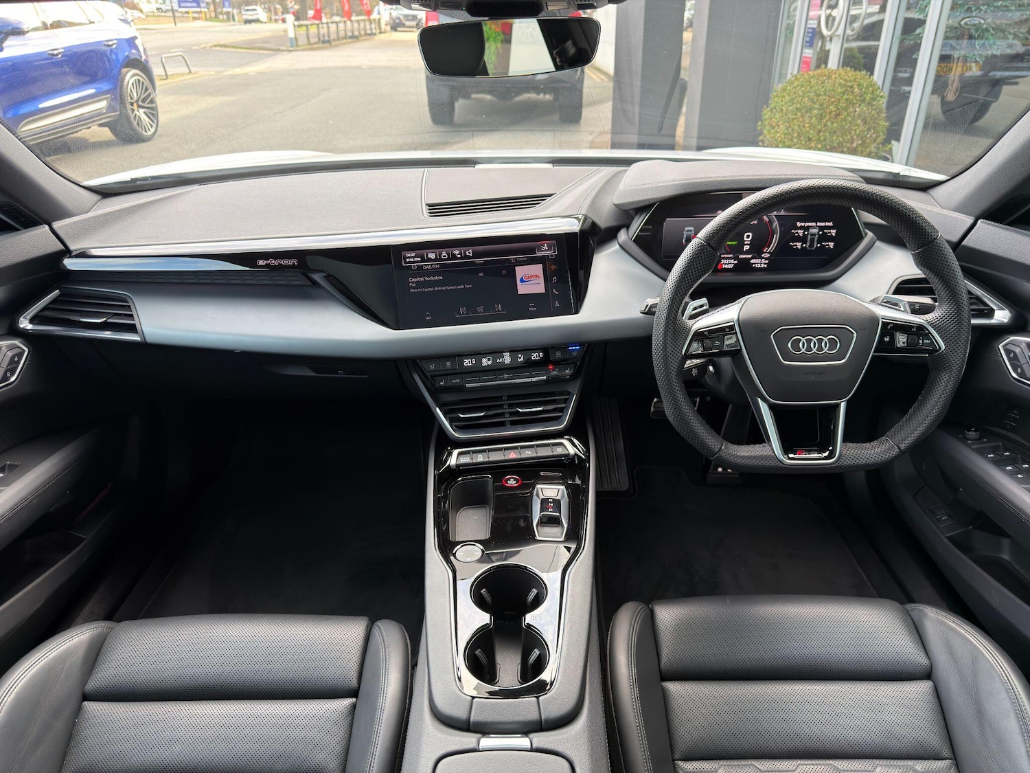 Used Audi RS e-tron GT 2023 for sale - 77657791: Photo 11