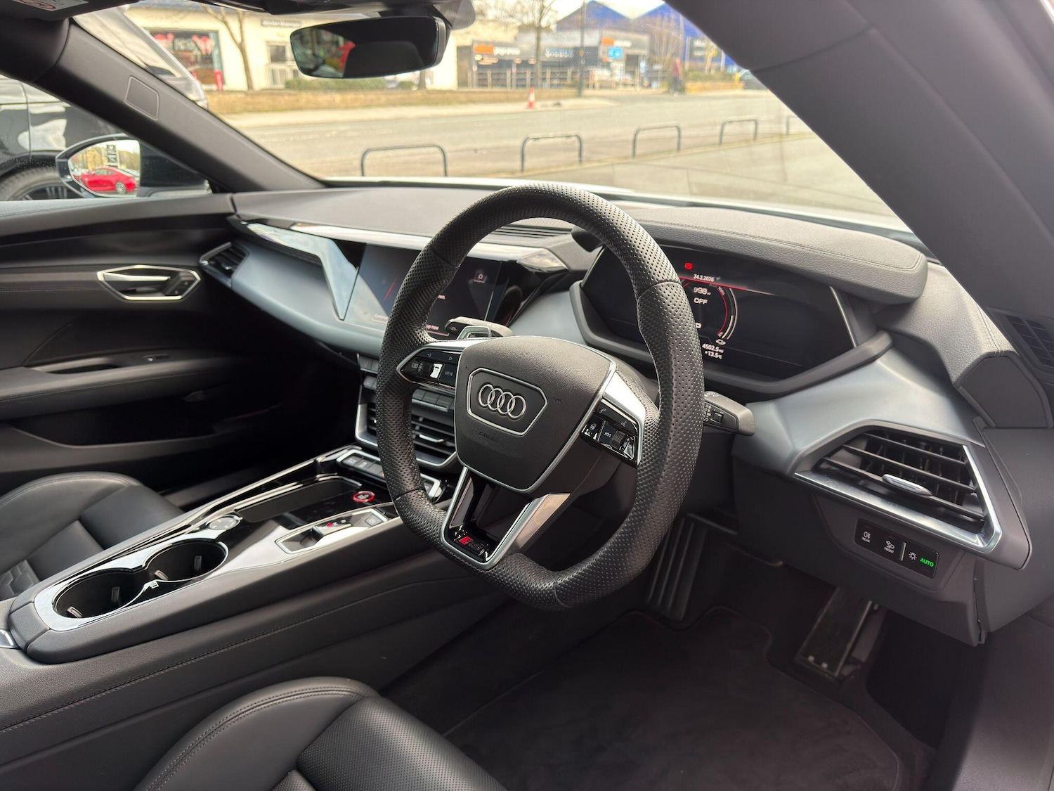 Used Audi RS e-tron GT 2023 for sale - 77657791: Photo 12