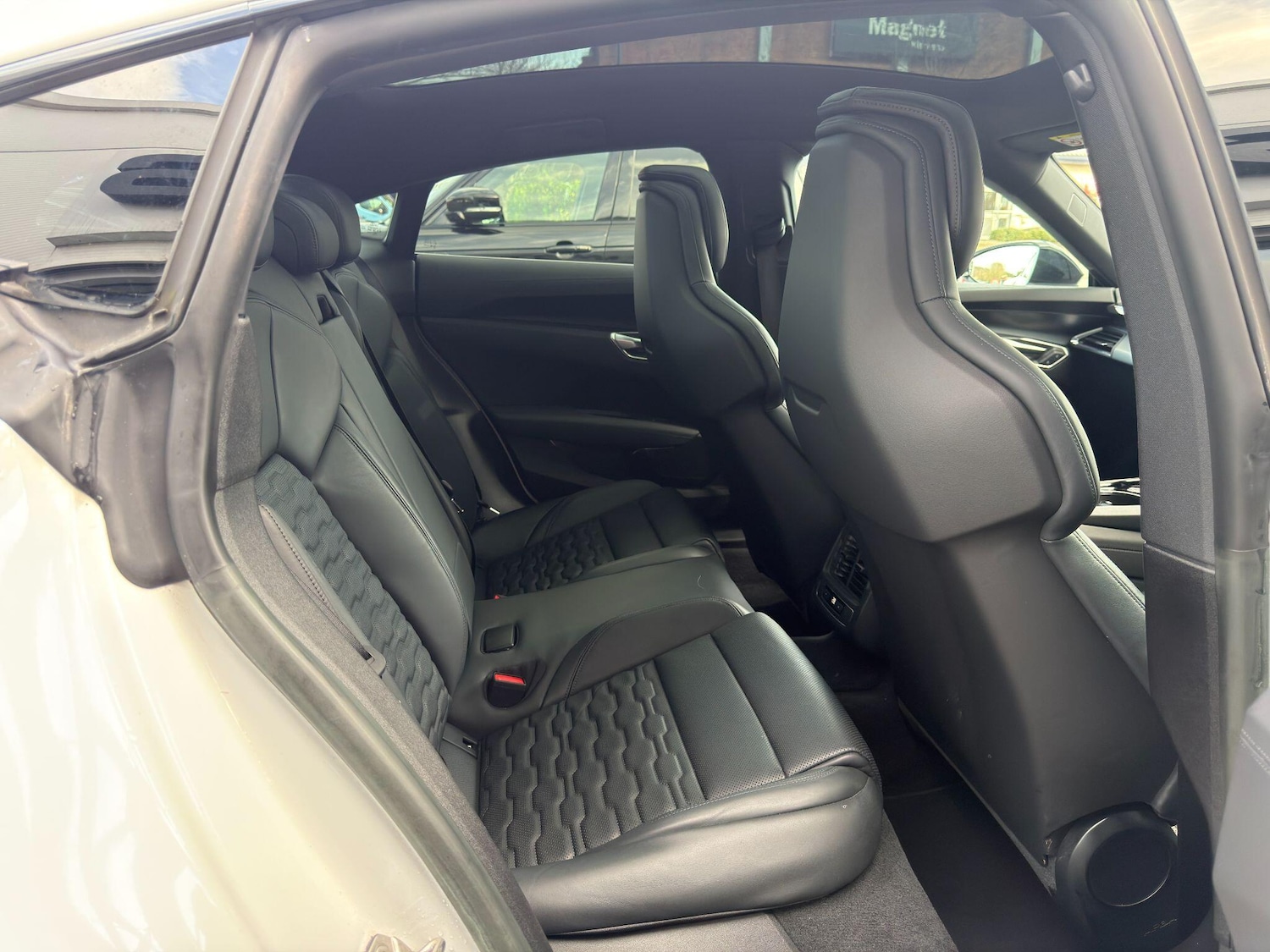 Used Audi RS e-tron GT 2023 for sale - 77657791: Photo 22