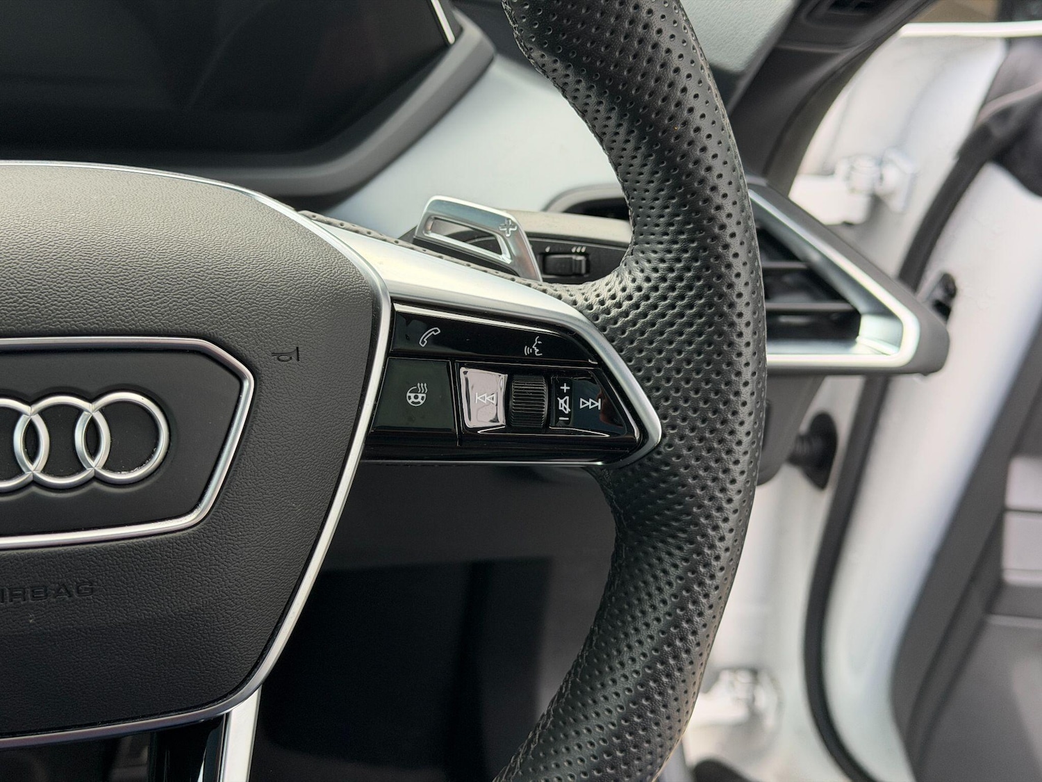 Used Audi RS e-tron GT 2023 for sale - 77657791: Photo 27