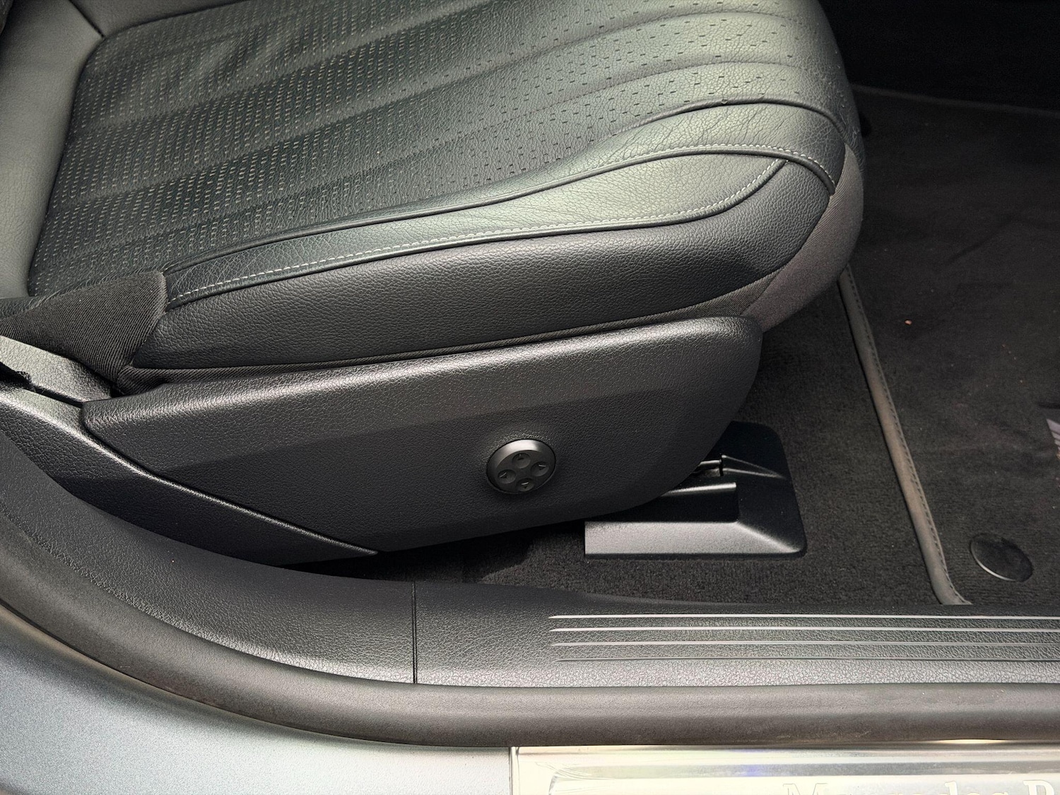 Used Mercedes-Benz EQS 2022 for sale - 77143952: Photo 51