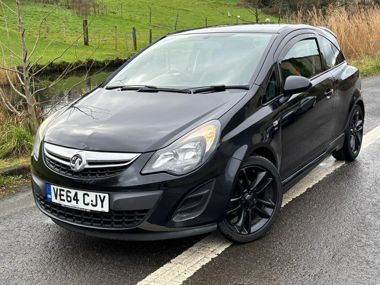 Used Vauxhall Corsa 2015 for sale - 77186647: Photo 2