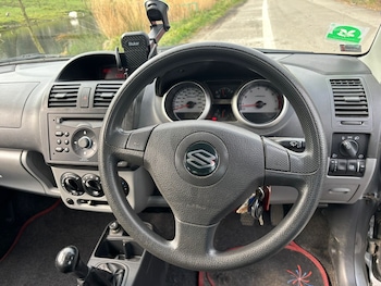 Used Suzuki Ignis 2006 for sale - 77760903: Photo