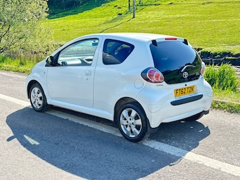 Used Toyota AYGO 2013 for sale - 78402923: Photo
