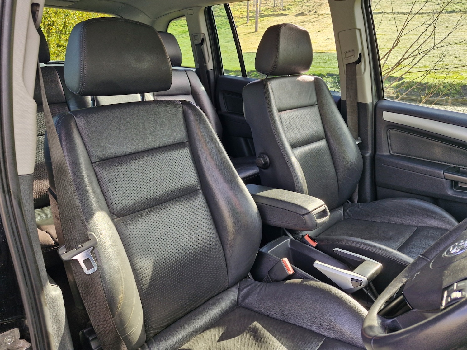 Used Vauxhall Zafira 2011 for sale - 76334700: Photo 8