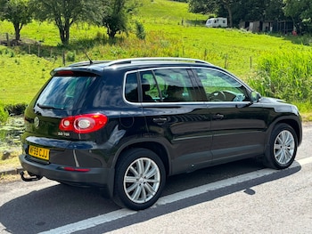 Used Volkswagen Tiguan 2009 for sale - 78859042: Photo