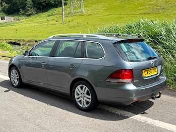 Used Volkswagen Golf 2010 for sale - 78858743: Photo