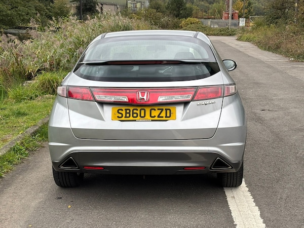 Used Honda Civic 2010 for sale - 76192145: Photo 9