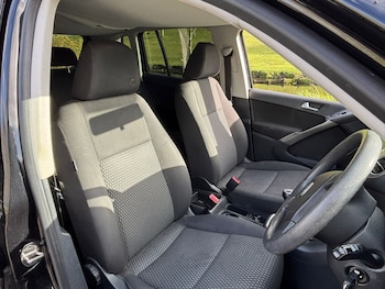 Used Volkswagen Tiguan 2009 for sale - 76404967: Photo