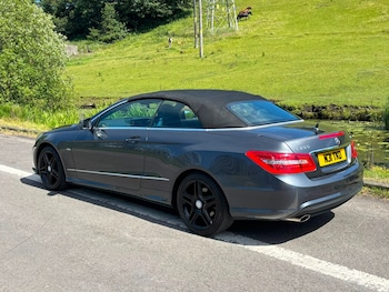 Used Mercedes-Benz E Class 2011 for sale - 78903145: Photo