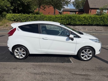 Used Ford Fiesta 2011 for sale - 79221351: Photo