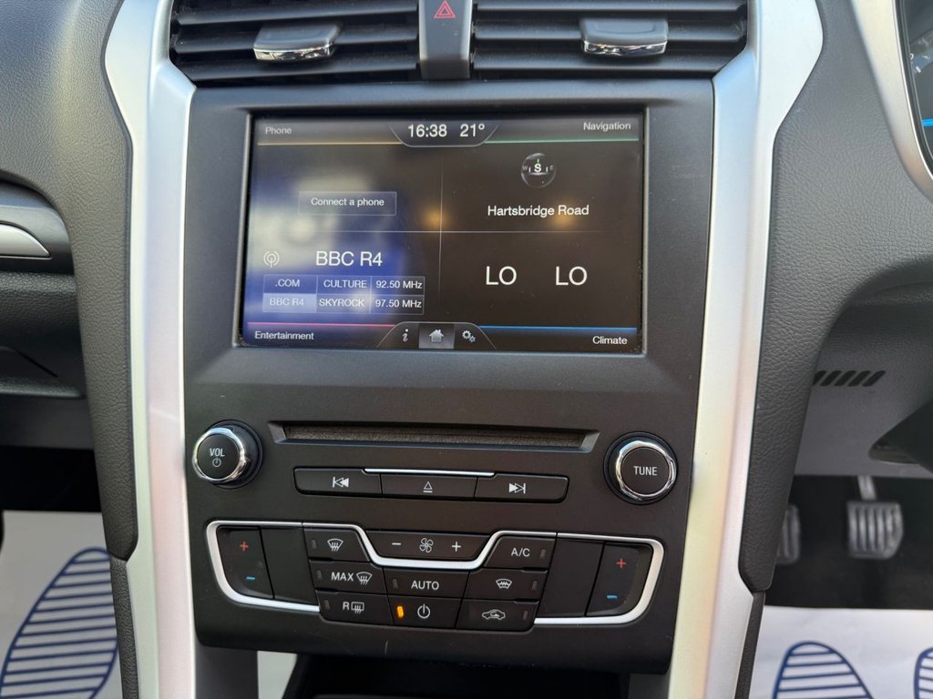 Used Ford Mondeo 2015 for sale - 77659918: Photo 17