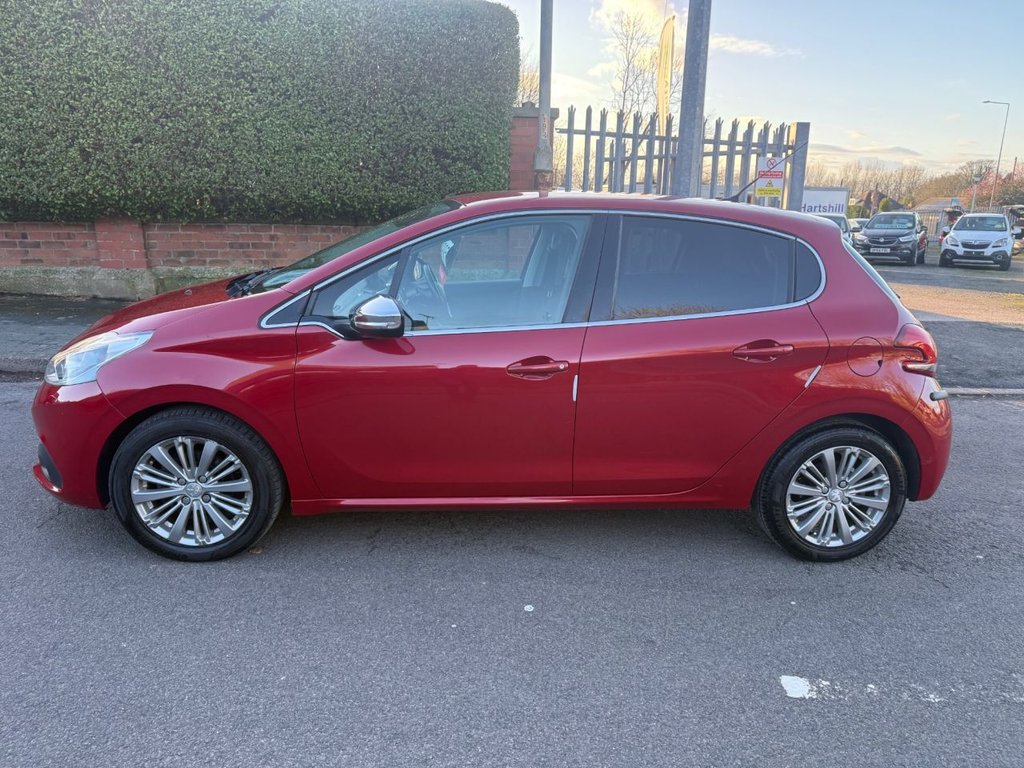 Used Peugeot 208 2016 for sale - 77706175: Photo 7