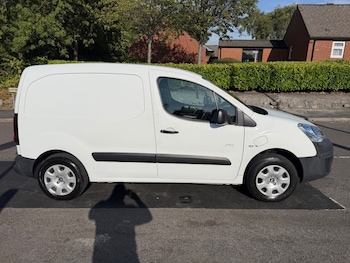 Used Peugeot Partner 2018 for sale - 79518203: Photo