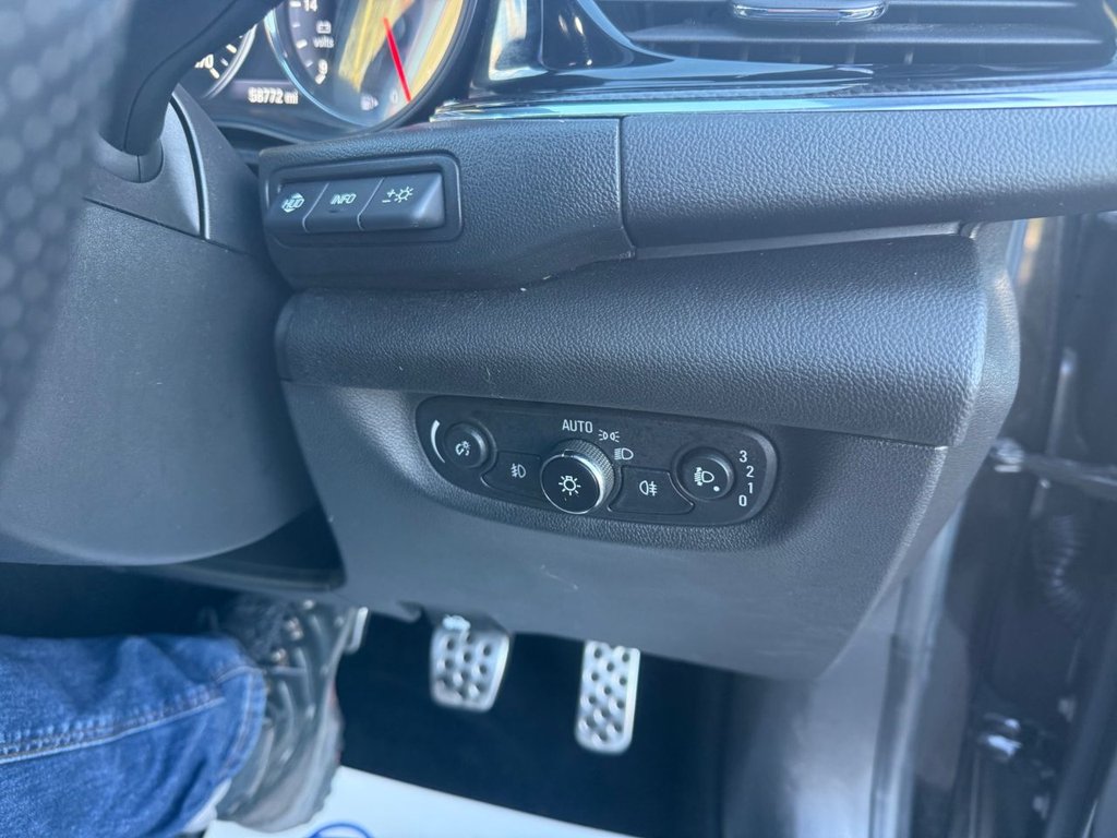 Used Vauxhall Insignia 2017 for sale - 77706160: Photo 28