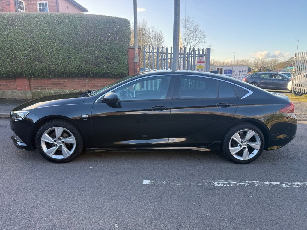 Used Vauxhall Insignia 2017 for sale - 77706160: Photo 8