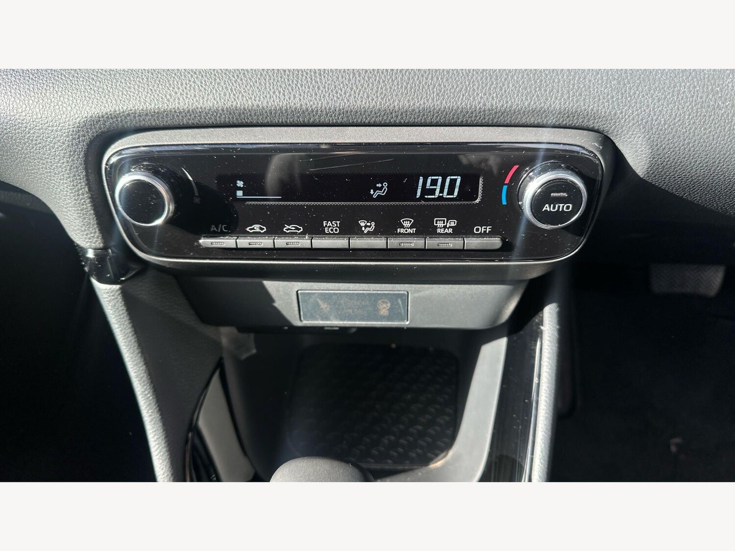 Used Toyota Yaris 2024 for sale - 77908847: Photo 22