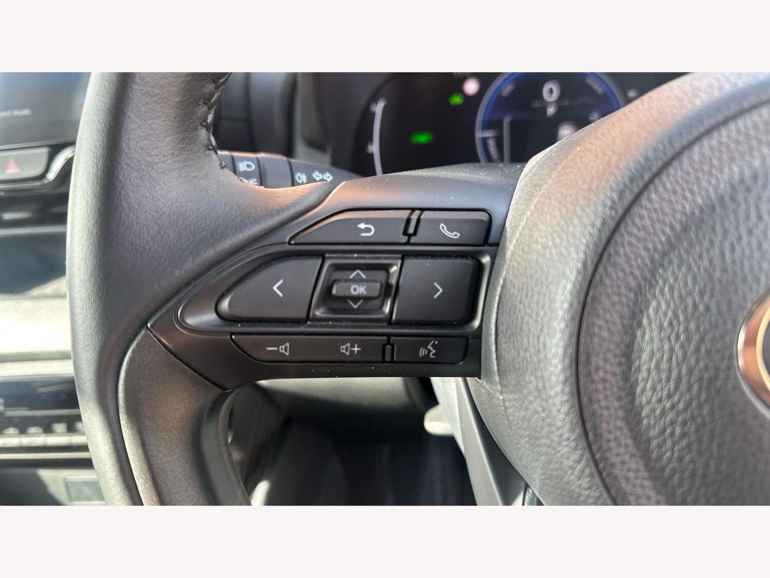 Used Toyota Yaris 2024 for sale - 77908847: Photo 24