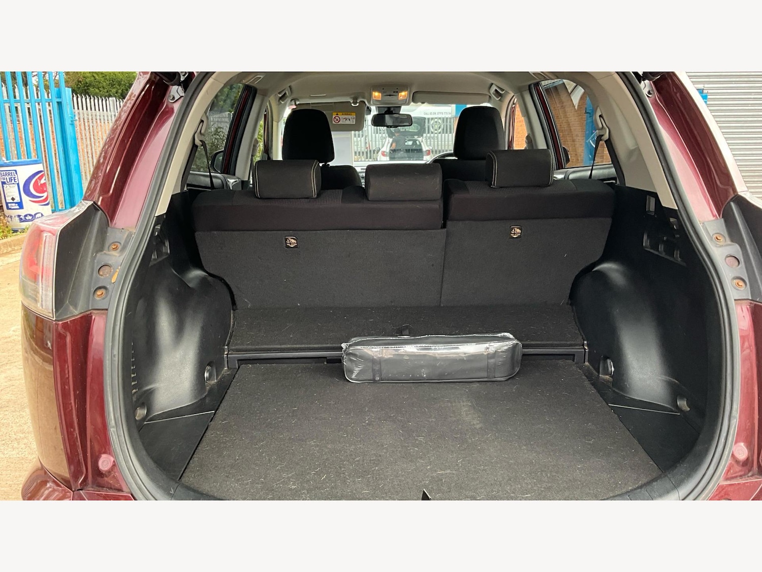 Used Toyota RAV4 2017 for sale - 76200584: Photo 16