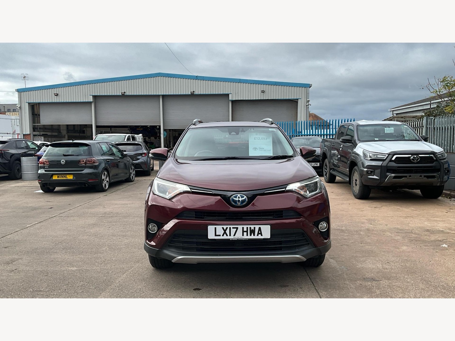 Used Toyota RAV4 2017 for sale - 76200584: Photo 17