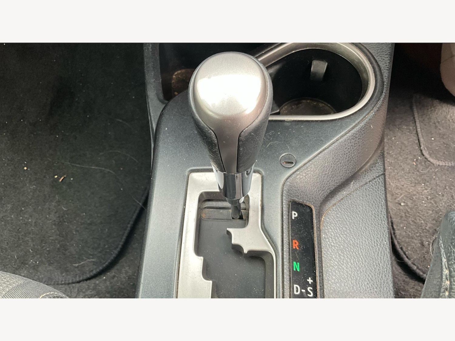 Used Toyota RAV4 2017 for sale - 76200584: Photo 26