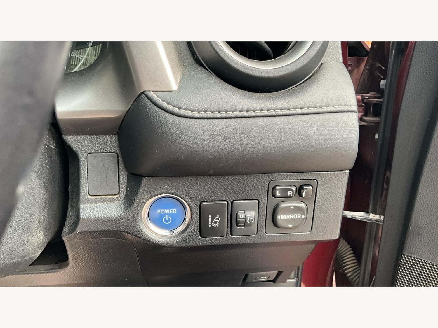 Used Toyota RAV4 2017 for sale - 76200584: Photo 30