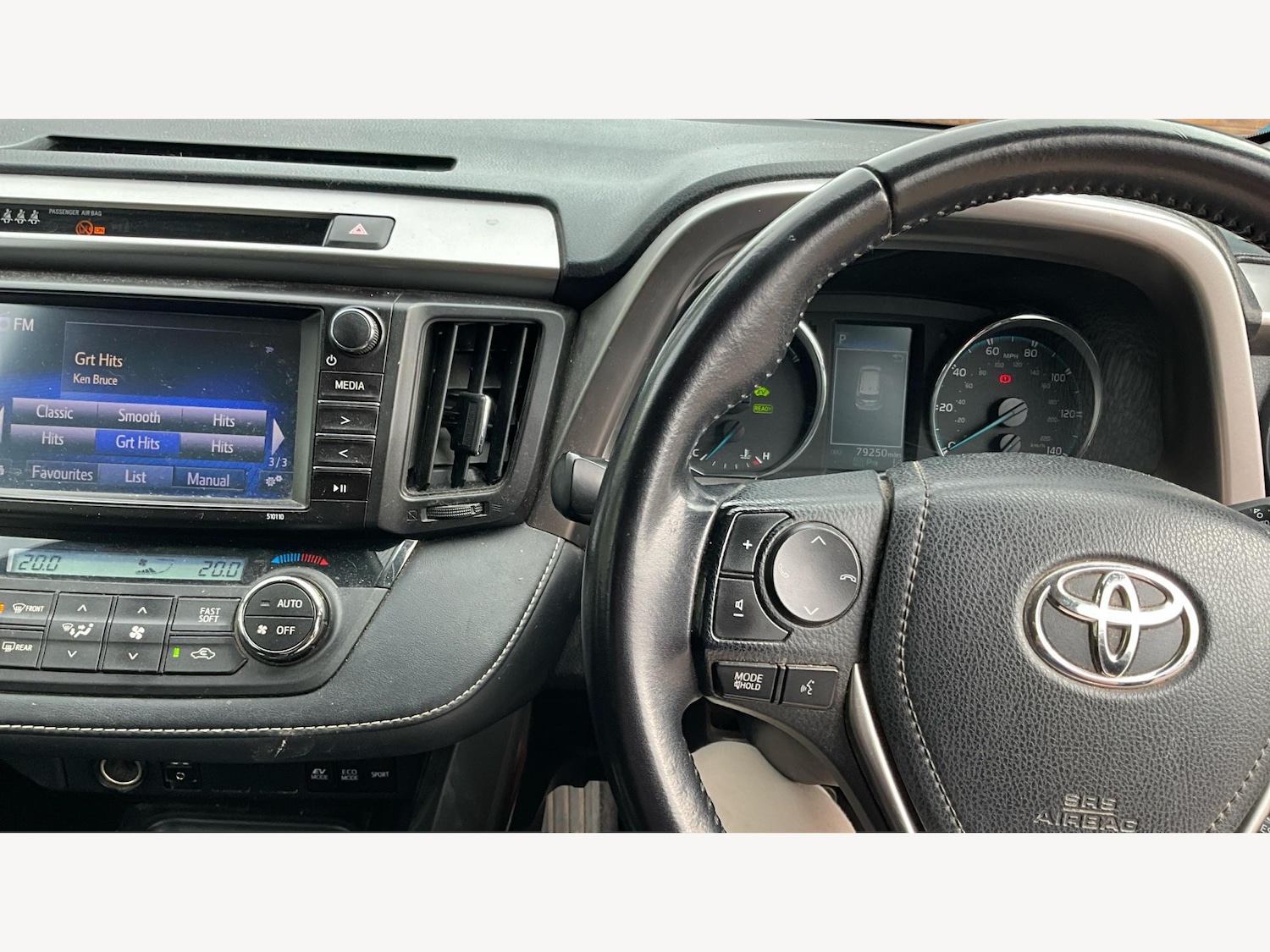 Used Toyota RAV4 2017 for sale - 76200584: Photo 8