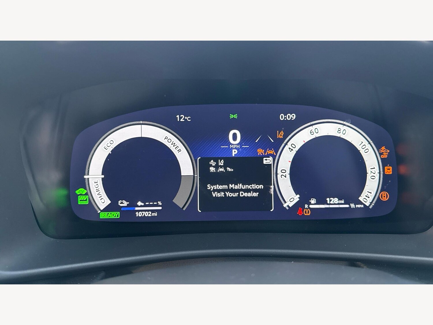 Used Toyota C-HR 2024 for sale - 76865608: Photo 11