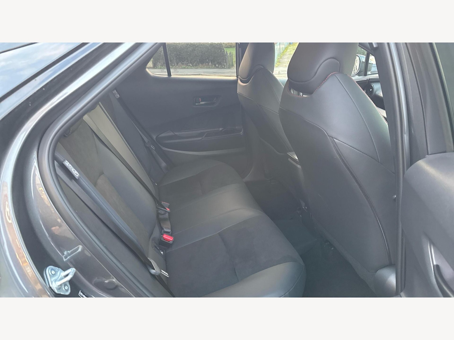 Used Toyota C-HR 2024 for sale - 76865608: Photo 14