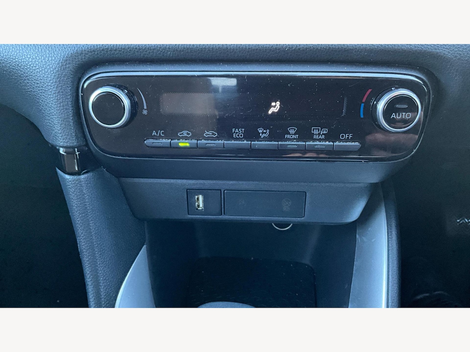 Used Toyota Yaris 2023 for sale - 77144116: Photo 29