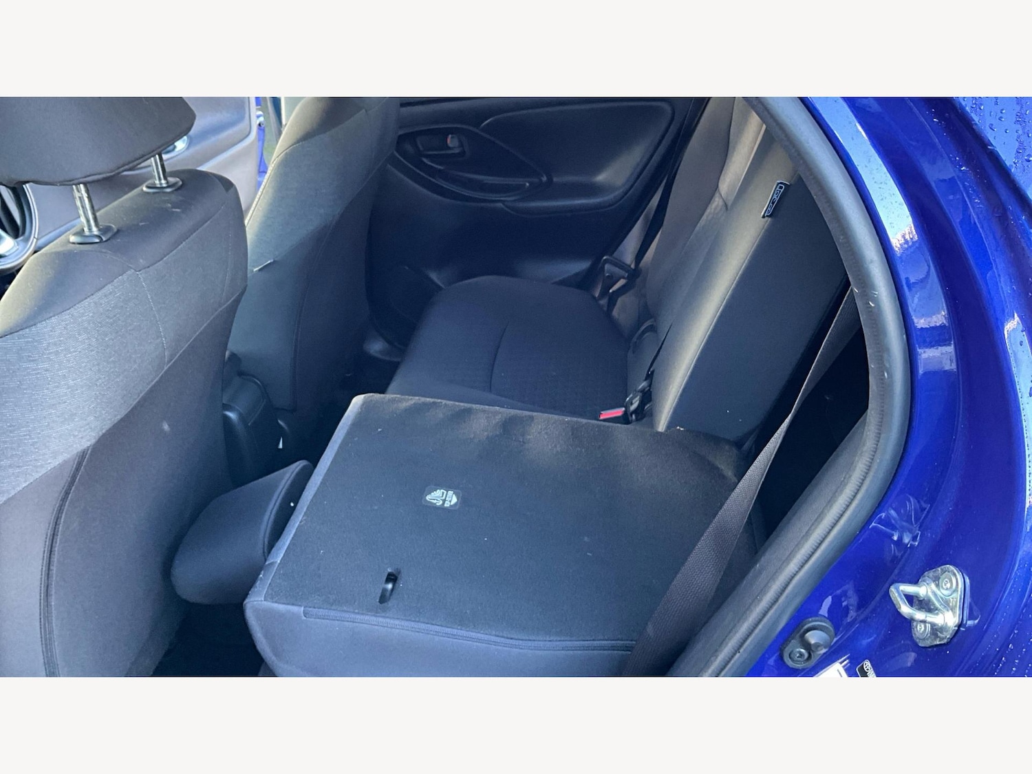 Used Toyota Yaris 2023 for sale - 77144116: Photo 30