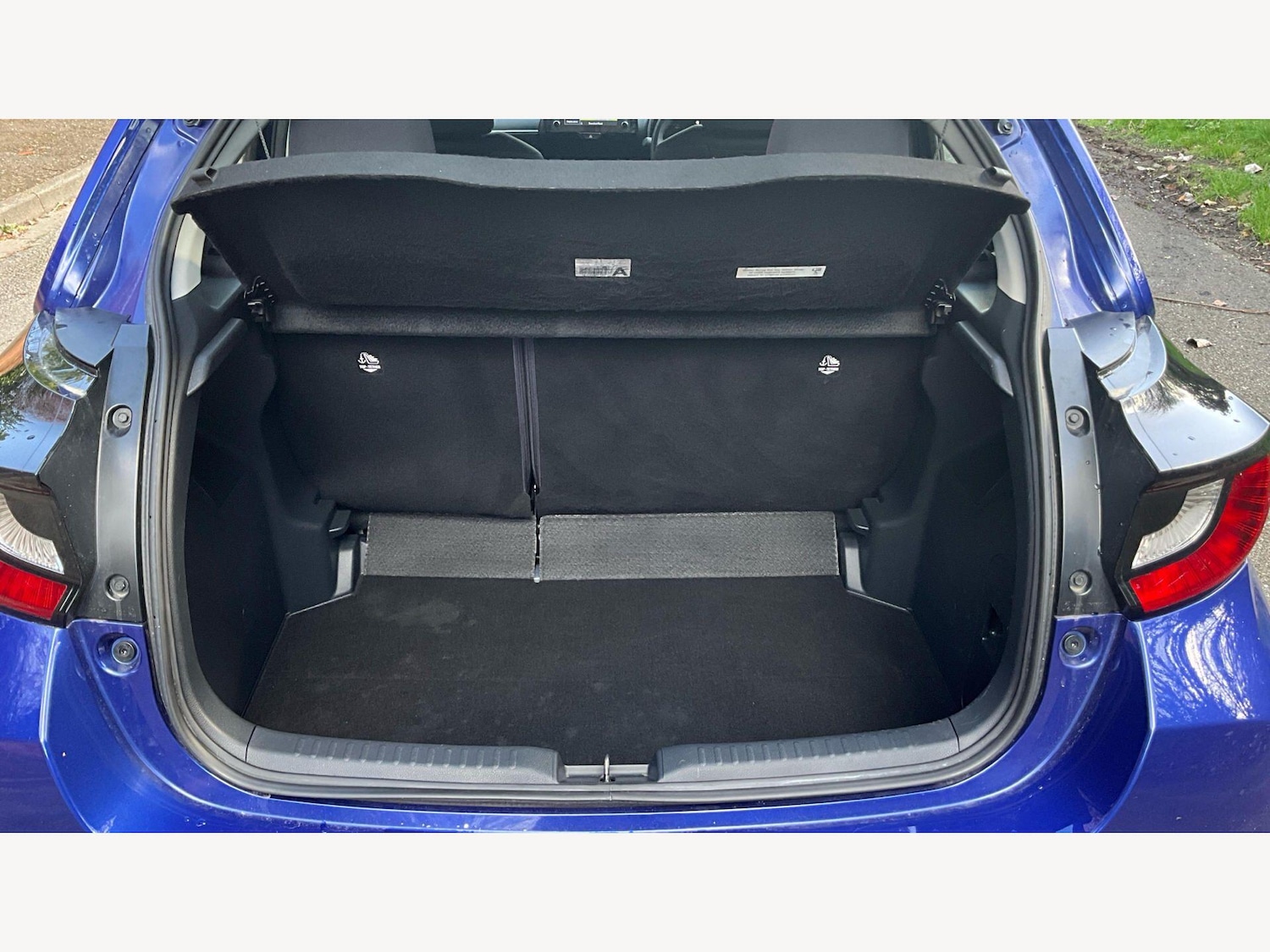 Used Toyota Yaris for sale - 78116170: Photo 16