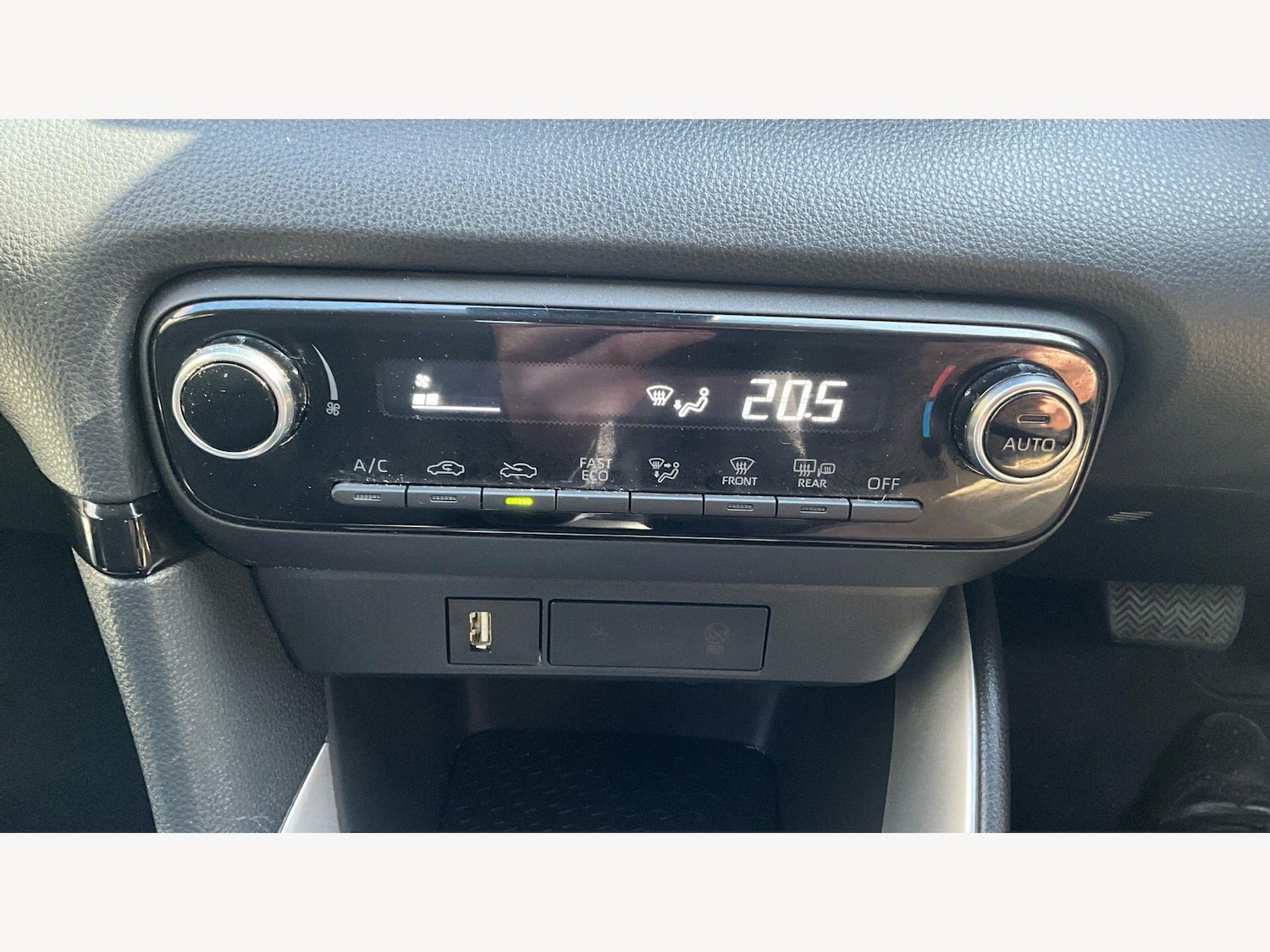 Used Toyota Yaris for sale - 78116170: Photo 29