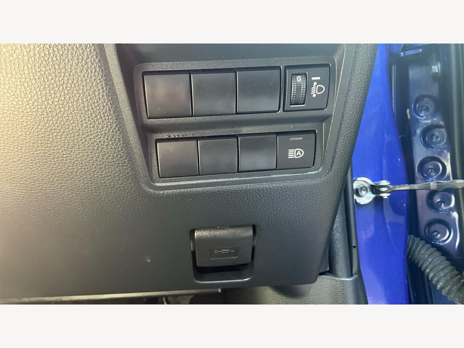 Used Toyota Yaris for sale - 78116170: Photo 31