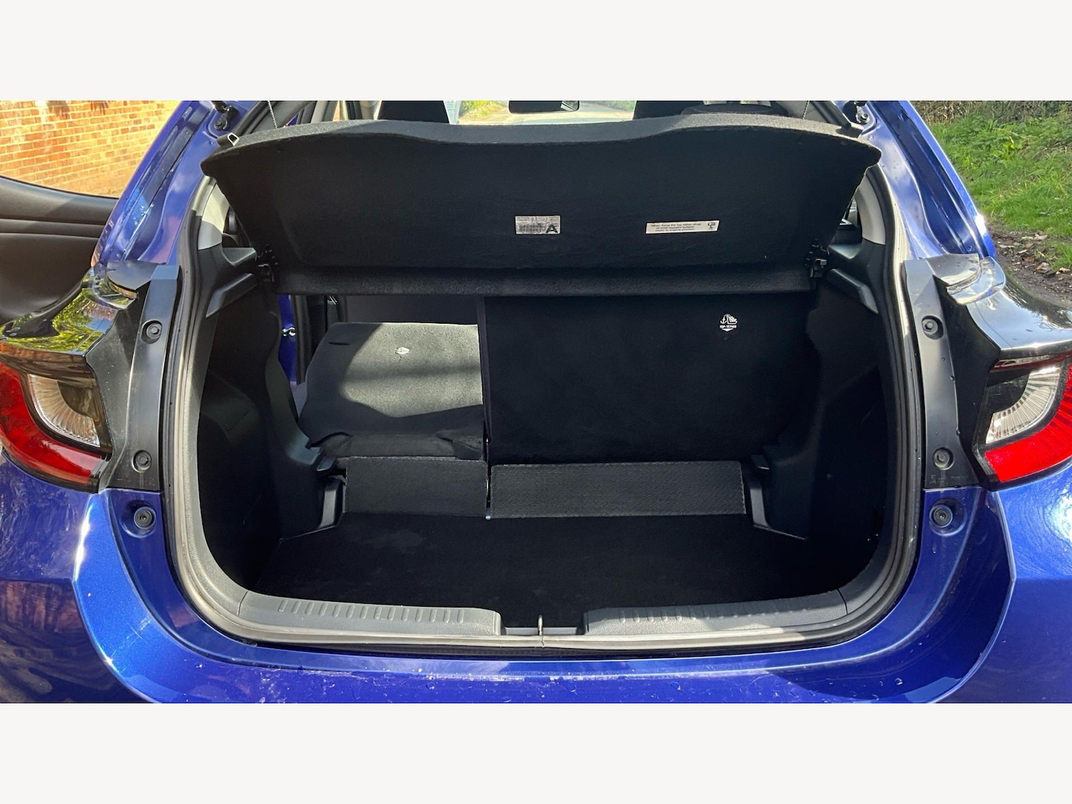 Used Toyota Yaris for sale - 78116170: Photo 35