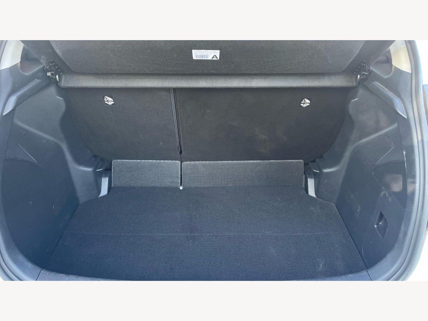 Used Toyota Yaris 2023 for sale - 76002377: Photo 16