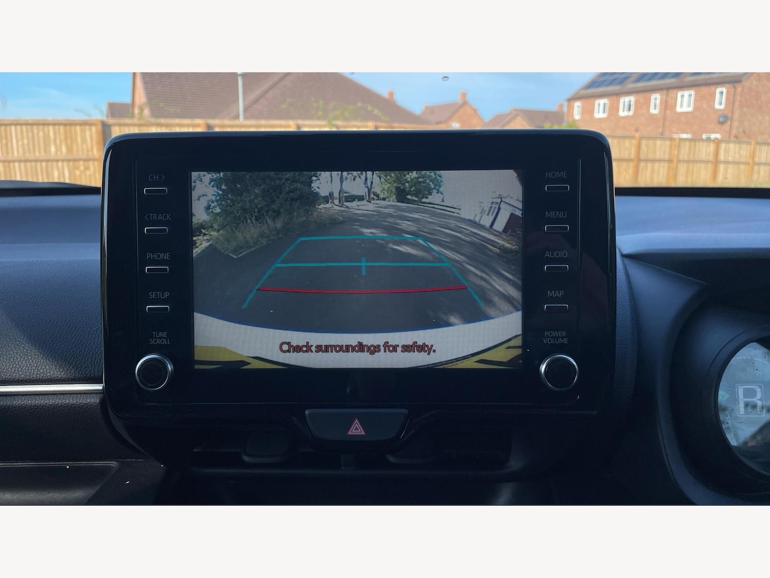 Used Toyota Yaris 2023 for sale - 76002377: Photo 26