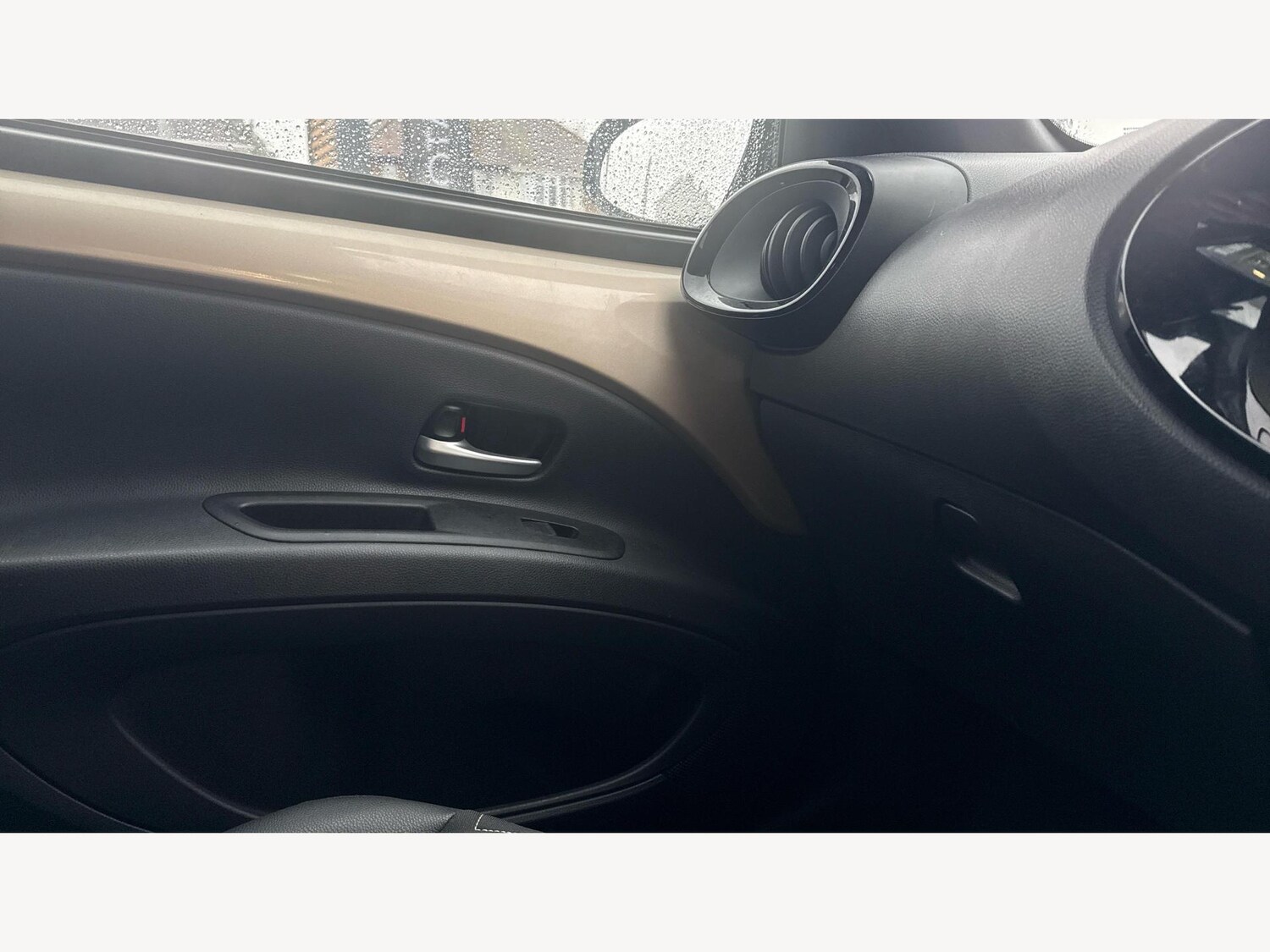 Used Toyota Aygo X 2023 for sale - 77496160: Photo 30