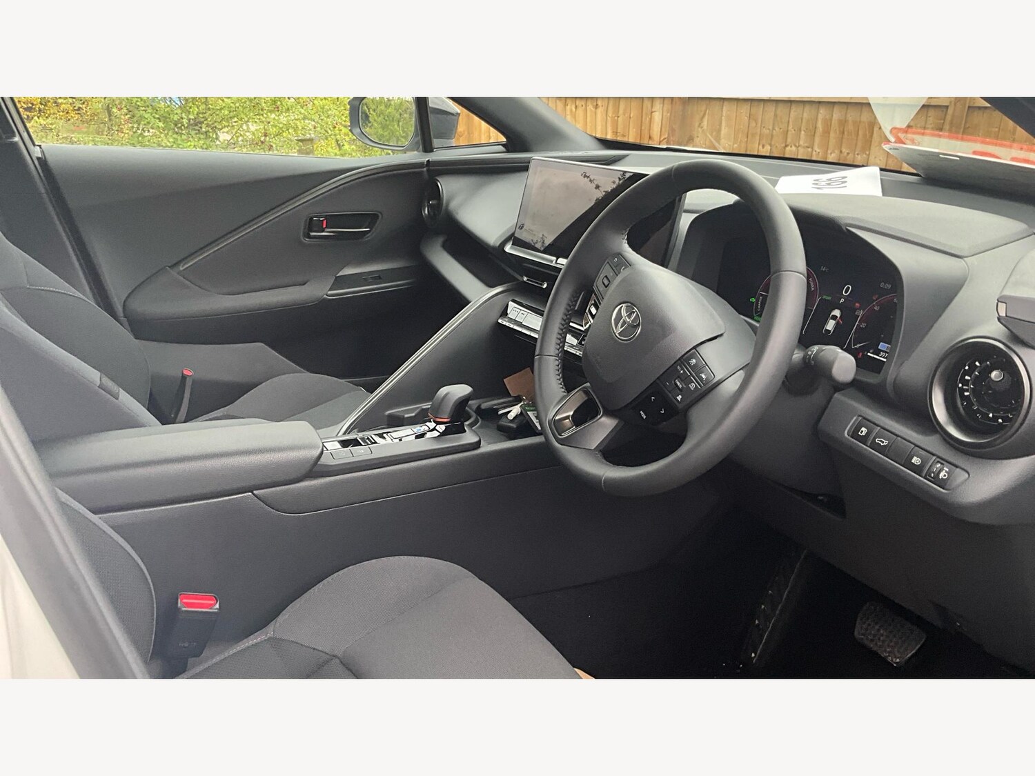 Used Toyota C-HR 2024 for sale - 76398512: Photo 13