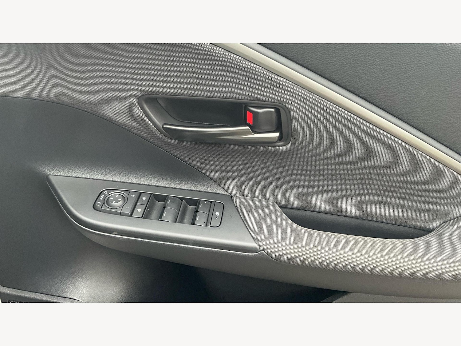 Used Toyota C-HR 2024 for sale - 76398512: Photo 26