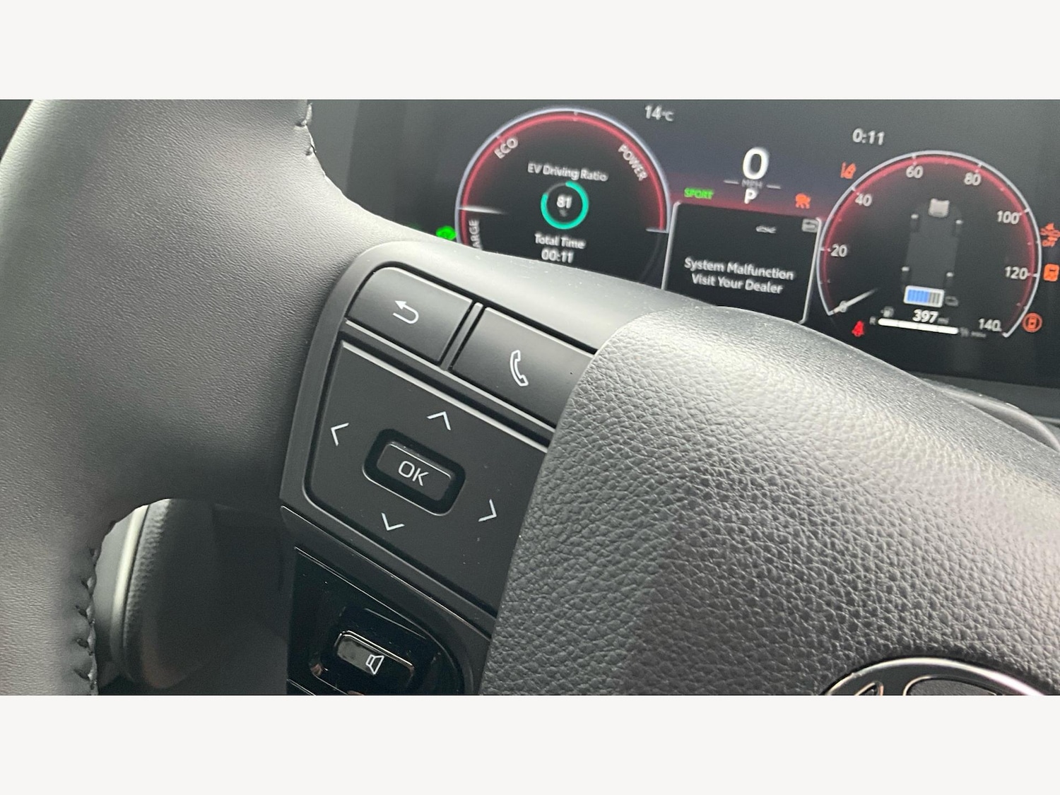 Used Toyota C-HR 2024 for sale - 76398512: Photo 30