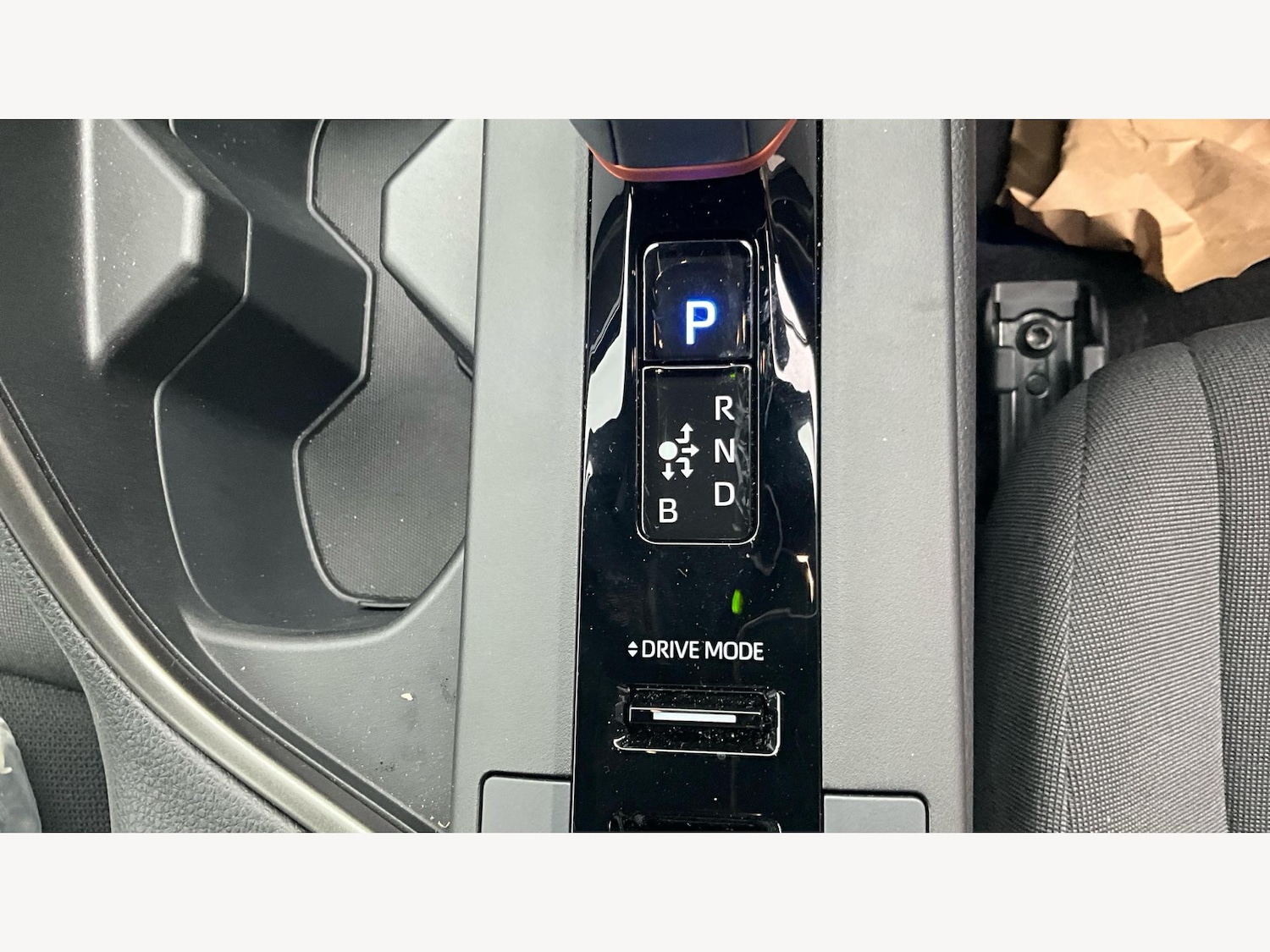 Used Toyota C-HR 2024 for sale - 76398512: Photo 31