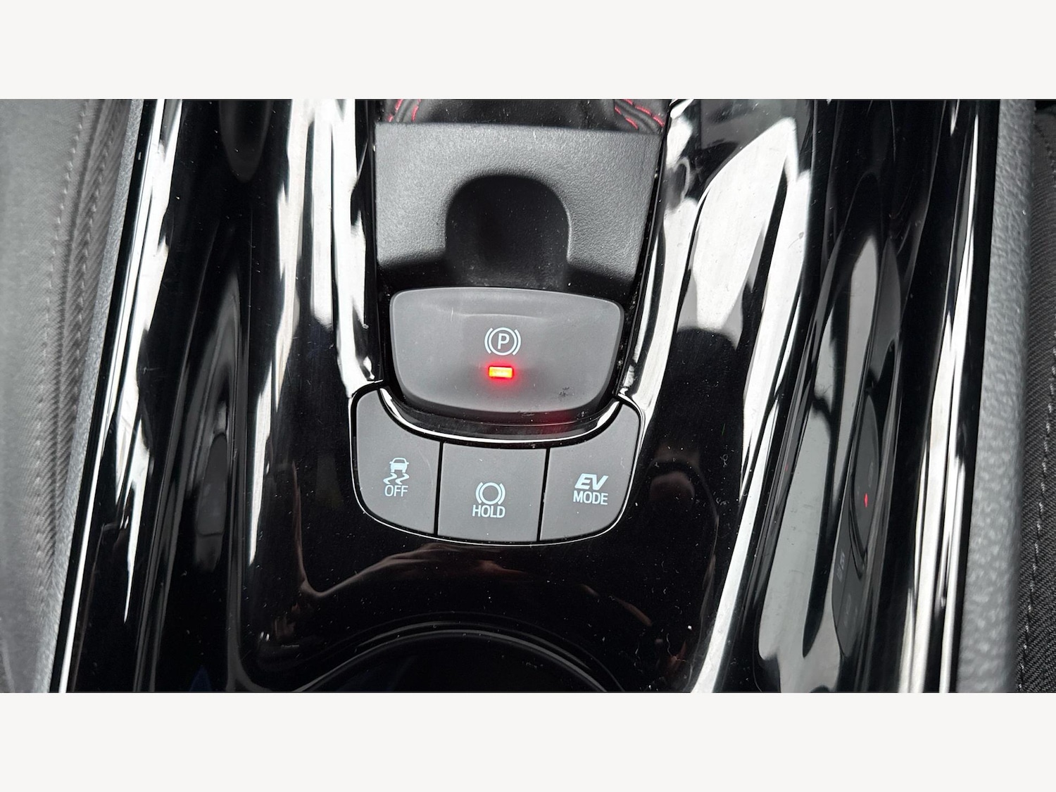 Used Toyota C-HR 2022 for sale - 77143346: Photo 25