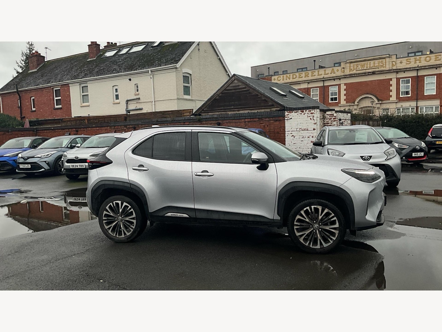 Used Toyota Yaris Cross 2022 for sale - 76997598: Photo 18