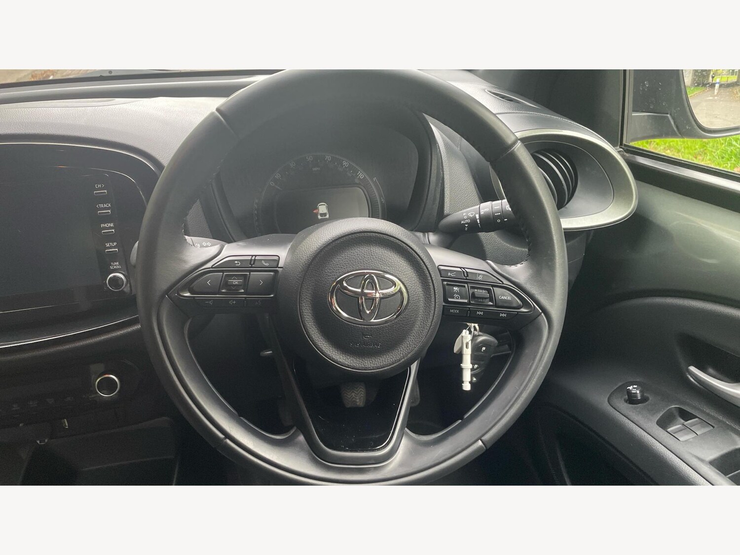 Used Toyota Aygo X 2022 for sale - 75905299: Photo 8