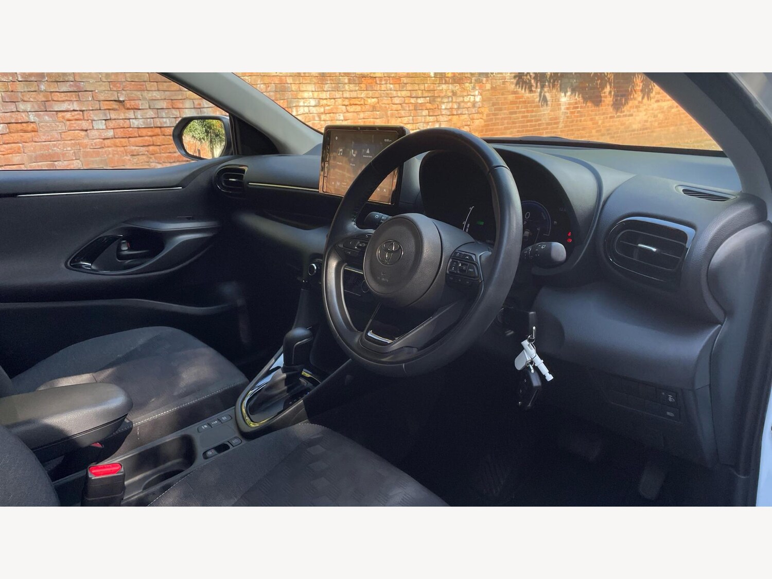 Used Toyota Yaris 2024 for sale - 75838970: Photo 13
